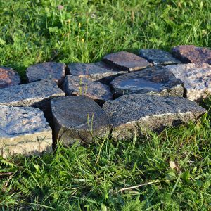 Neregulāras granīta plāksnes